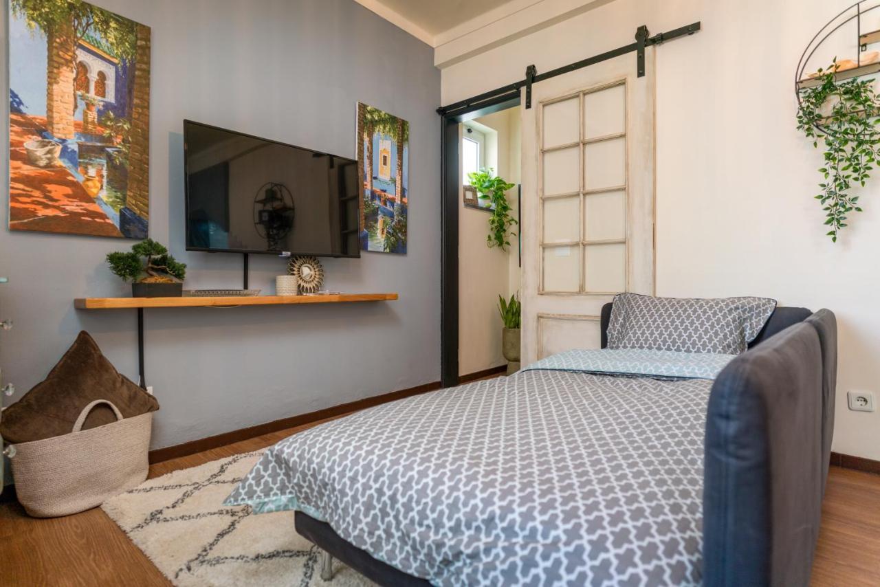 Arty Vintage Townhouse With Rooftop Shower & Sun Loungers Olhão Exterior foto